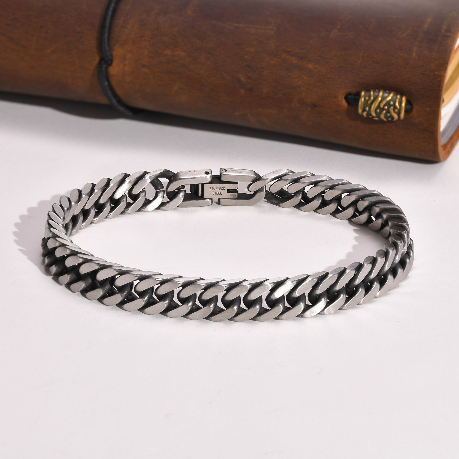 Vnox dikke retro Cubaanse kett - Ceramic Link Bracelet recensie en prijs