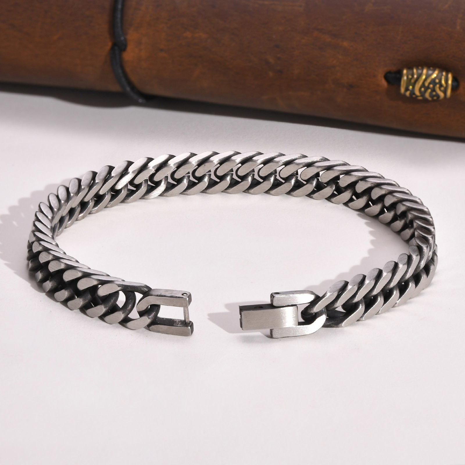 Vnox dikke retro Cubaanse kett - Ceramic Link Bracelet recensie en prijs
